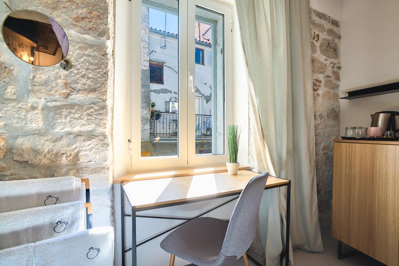 Nars Bed & Breakfast โรวีน ภายนอก รูปภาพ