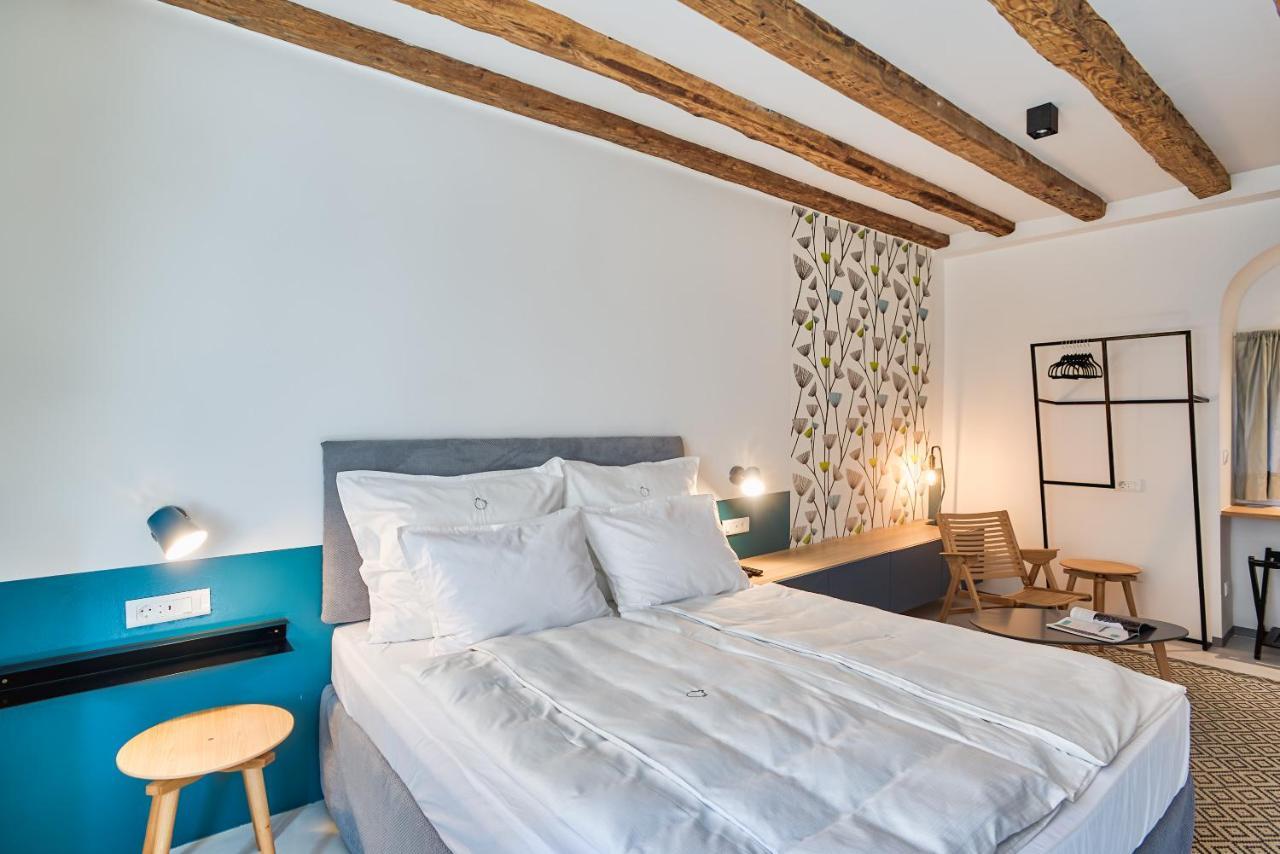Nars Bed & Breakfast โรวีน ภายนอก รูปภาพ